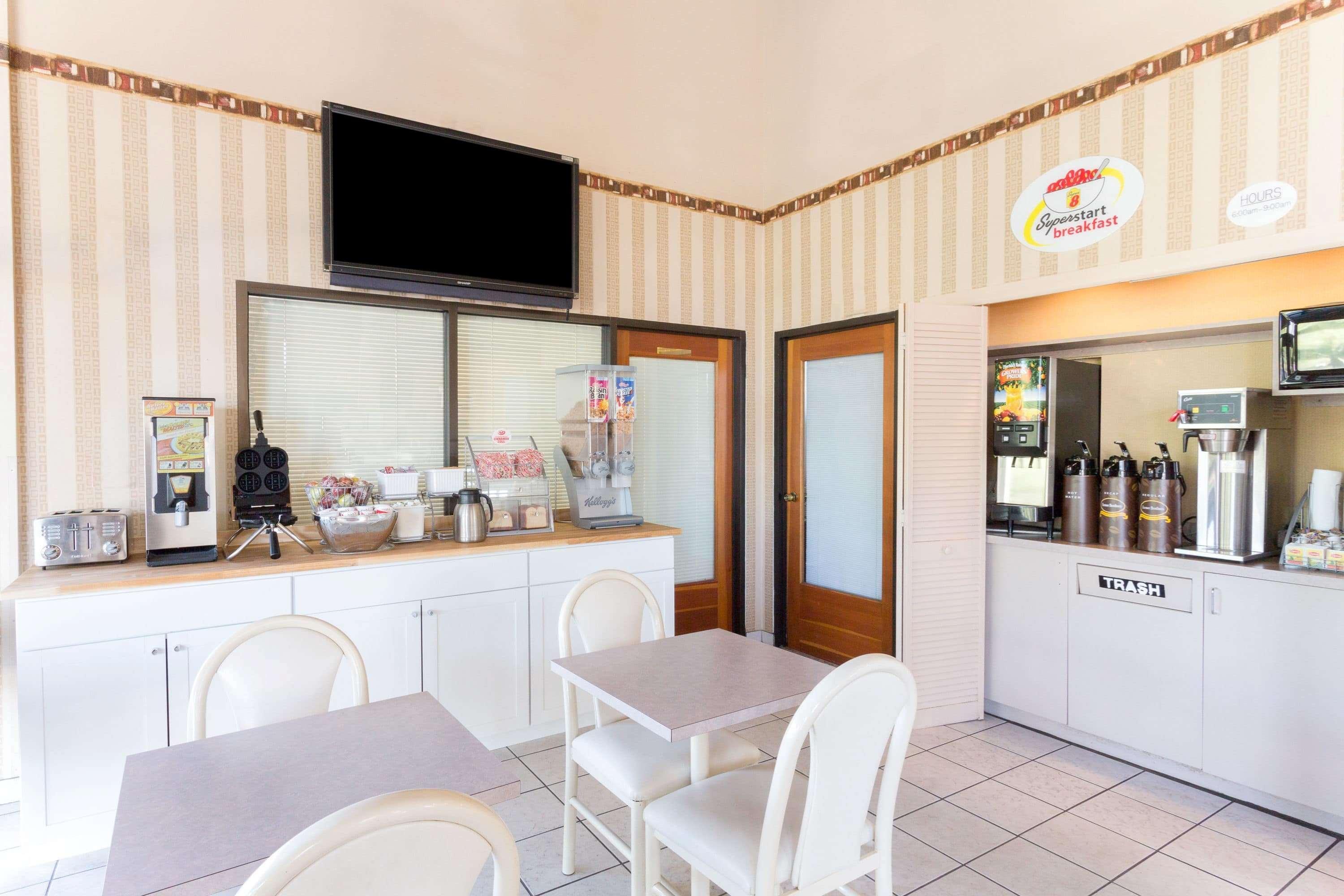 Super 8 By Wyndham Riviera Beach West Palm Beach Exterior photo