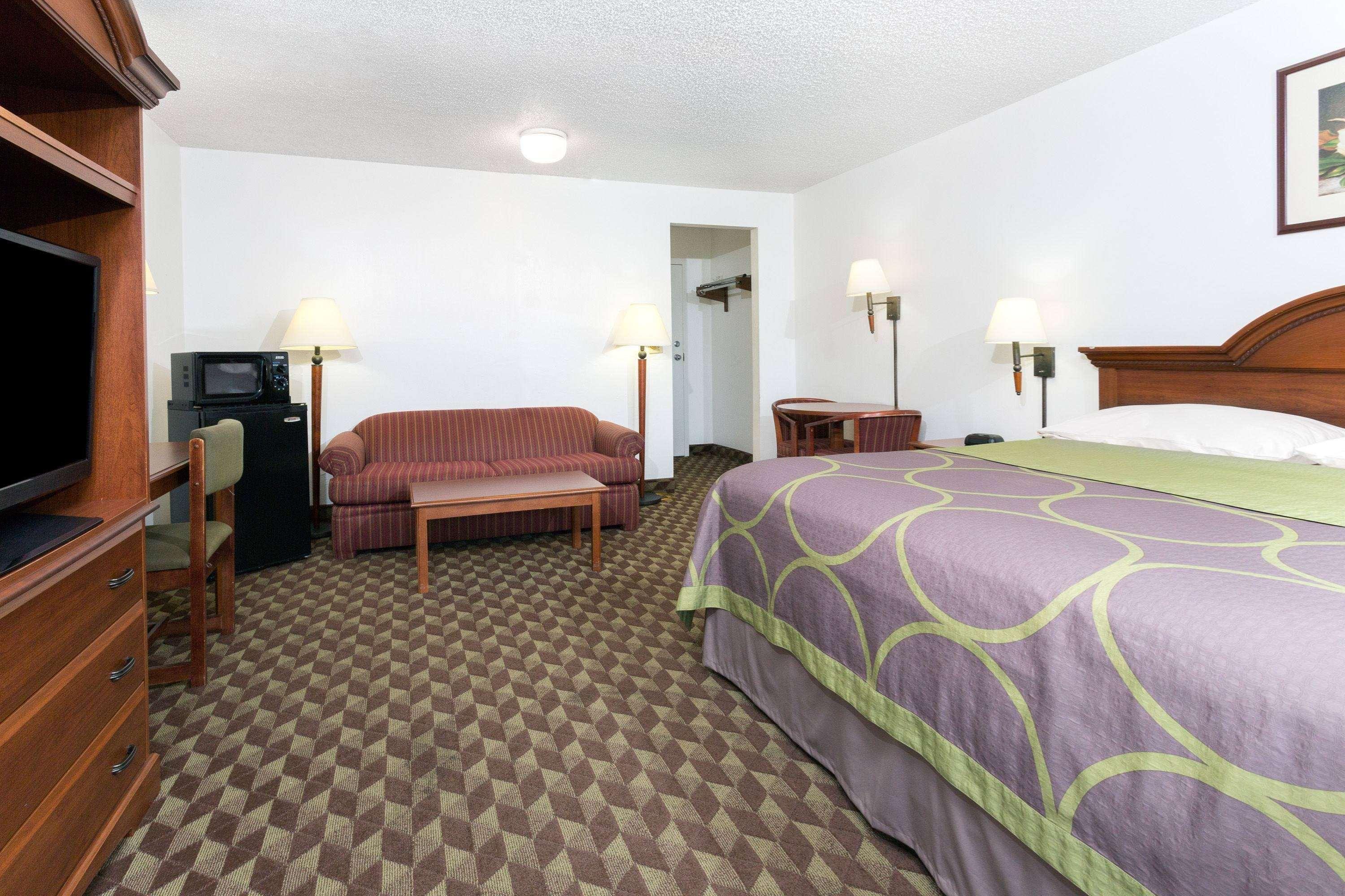 Super 8 By Wyndham Riviera Beach West Palm Beach Exterior photo