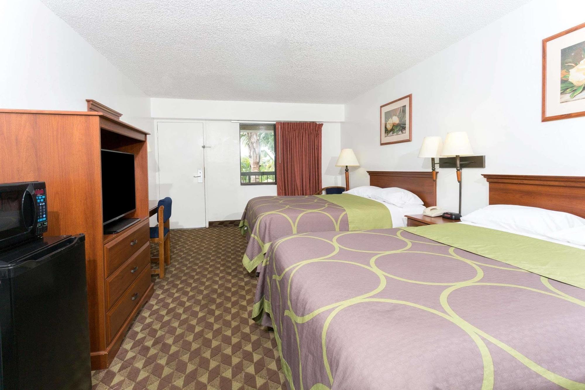 Super 8 By Wyndham Riviera Beach West Palm Beach Exterior photo